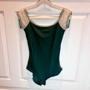 Yumiko Wendy leotard green with mesh sleeves Xsmall